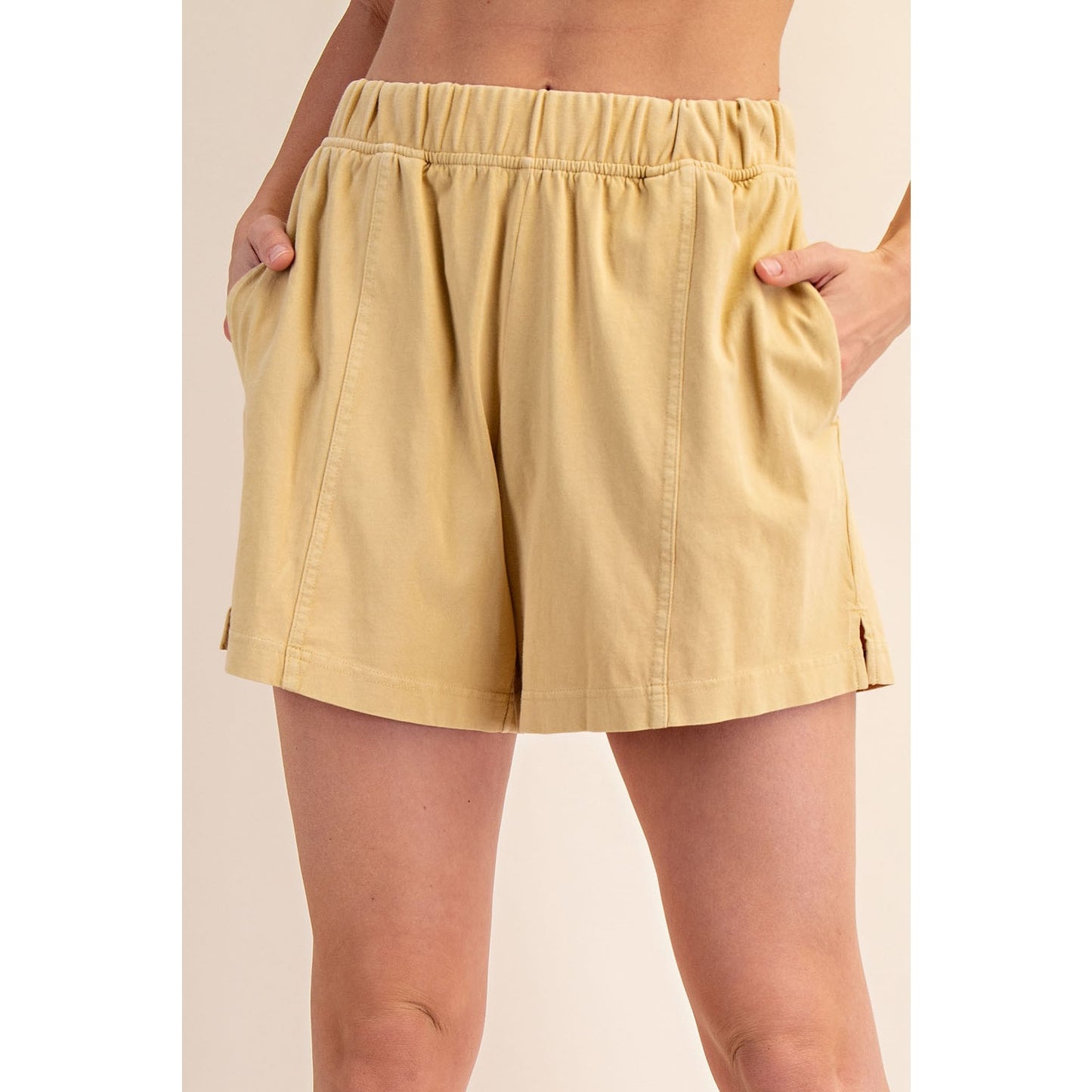 Mineral Washed Cotton Short - Dandelion