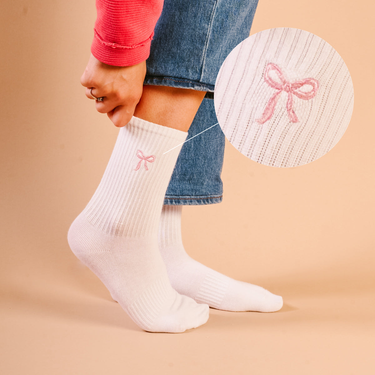 Embroidered Pink Bow Socks
